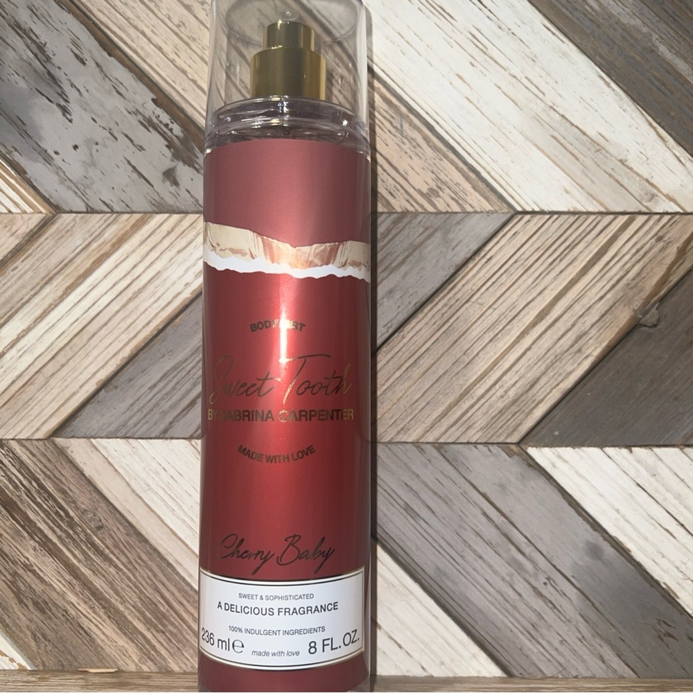 Sweet Tooth Body Mist by Sabrina Carpenter Very Cherry 8 fl oz